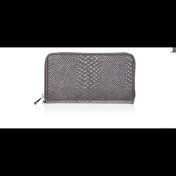 Snakeskin thirty one all about benjamins wallet