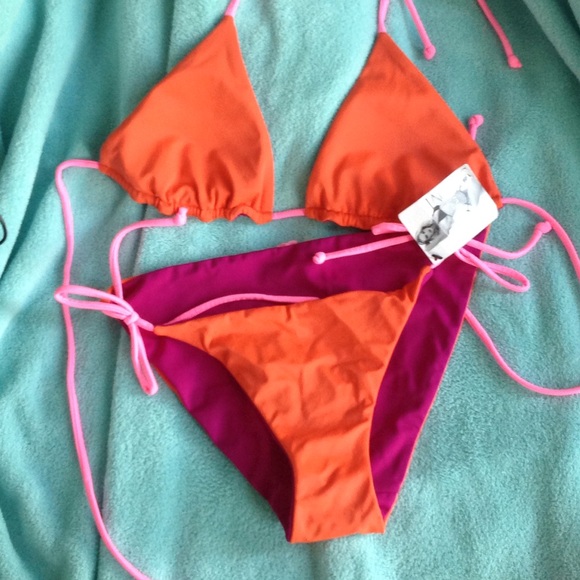 Reversible Triangle String Bikini - Picture 2 of 3