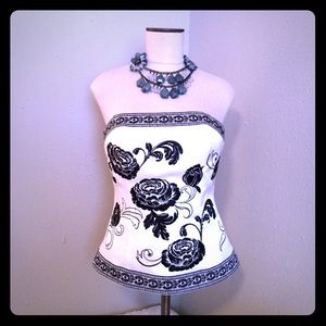 White💞 House Black Market Tube