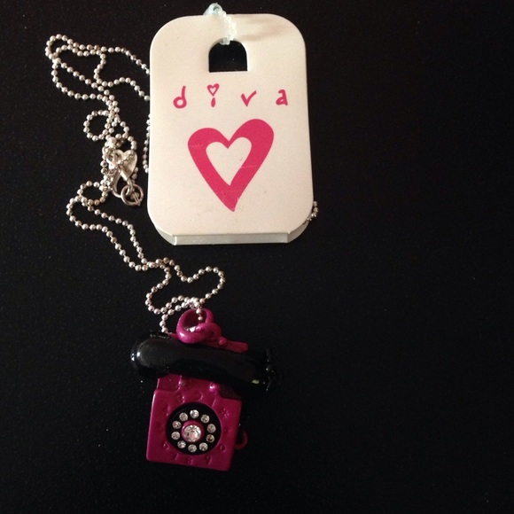 Telephone necklace