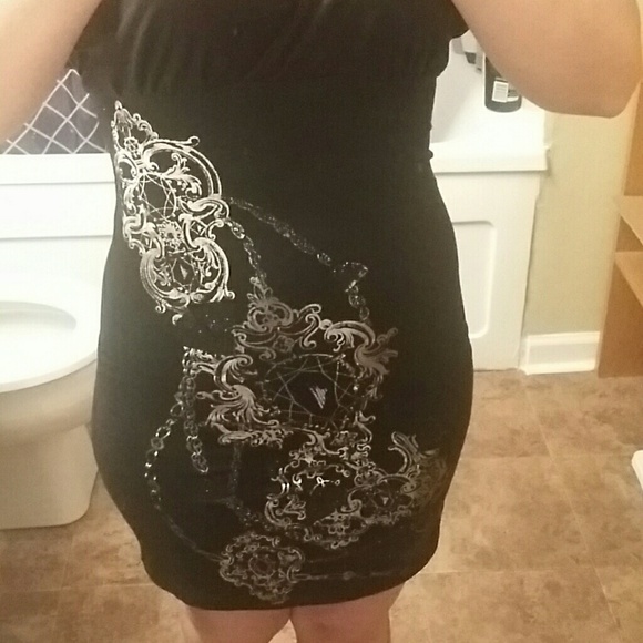 Dress - Picture 2 of 4