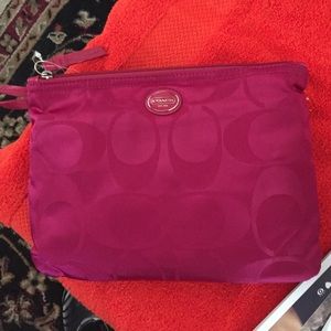 Auth coach same as the yellow one two bags