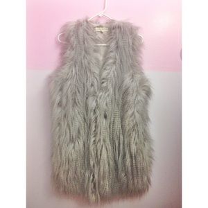🚫SOLD🚫 Faux Fur vest