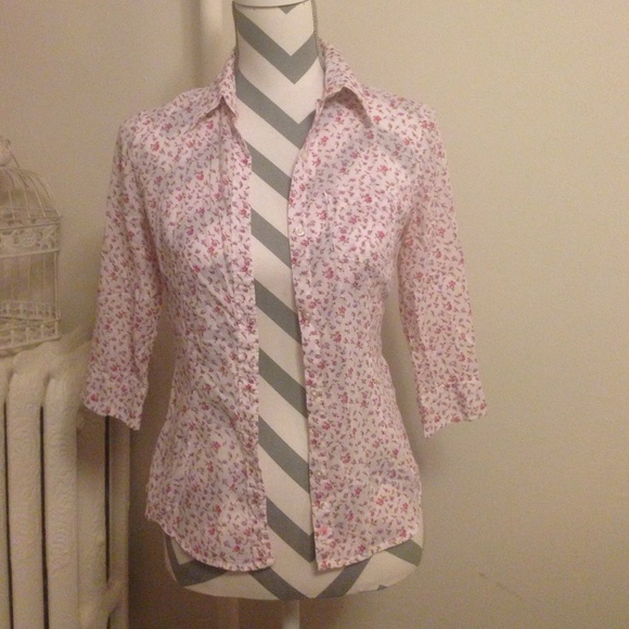 American Eagle Spring blouse