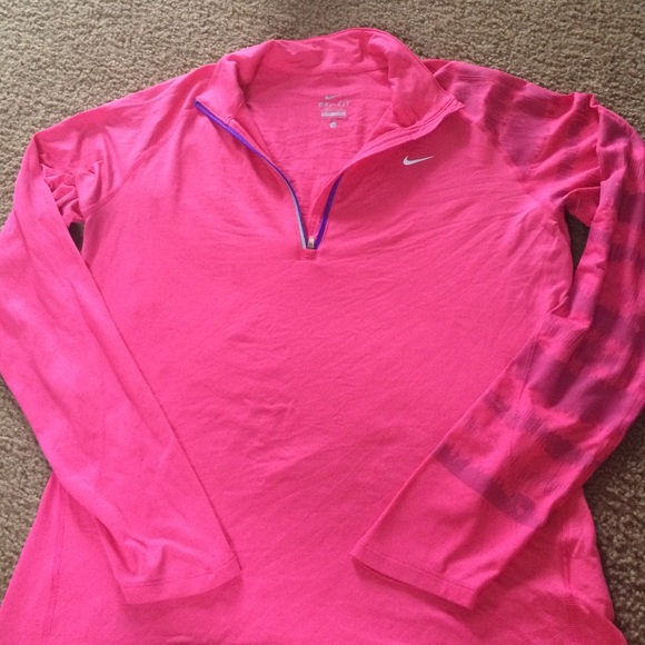 Nike pullover