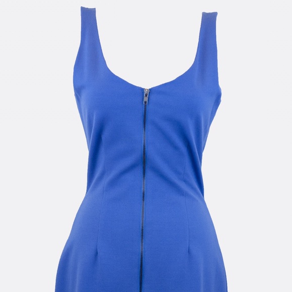 Amy Matto sleeveless dress in blue size 8