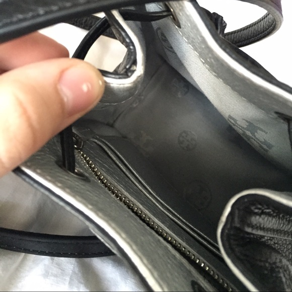 Tory burch mini Thea bucket bag - Picture 3 of 4