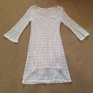 Boston proper white lace crochet with tan innin