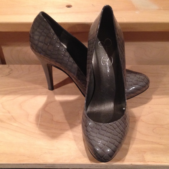 Grey Snake Print Pumps