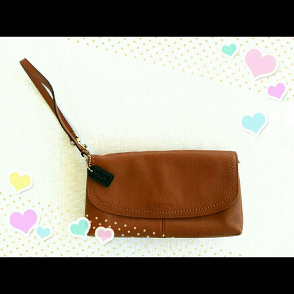 🚫SOLD🚫Authentic Leather Coach Clutch w/Wallet