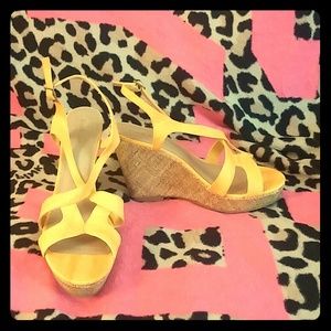 Eva&Joe yellow wedges