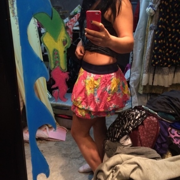 Pink Floral Hollister Skirt - Picture 2 of 4