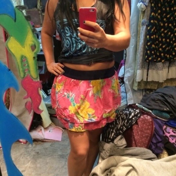 Pink Floral Hollister Skirt - Picture 3 of 4