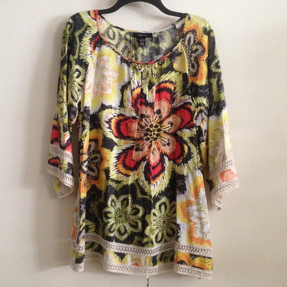 Floral Tunic Top