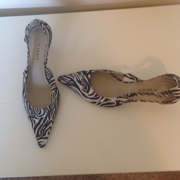 Zebra Ellen Tracy heels