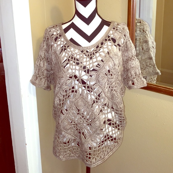 Verty crochet top