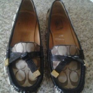 Coach flats