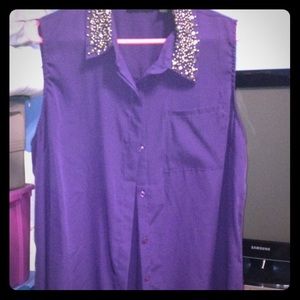 Purple sleeveless button down high low blouse