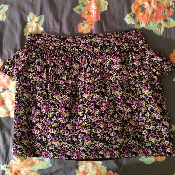 Skirt - Picture 2 of 2