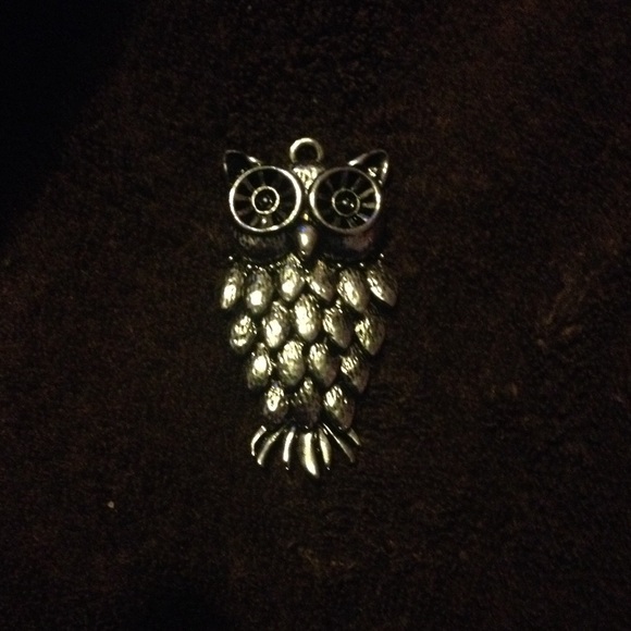 Owl charm for necklaces