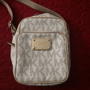 Michael Kors Crossbody
