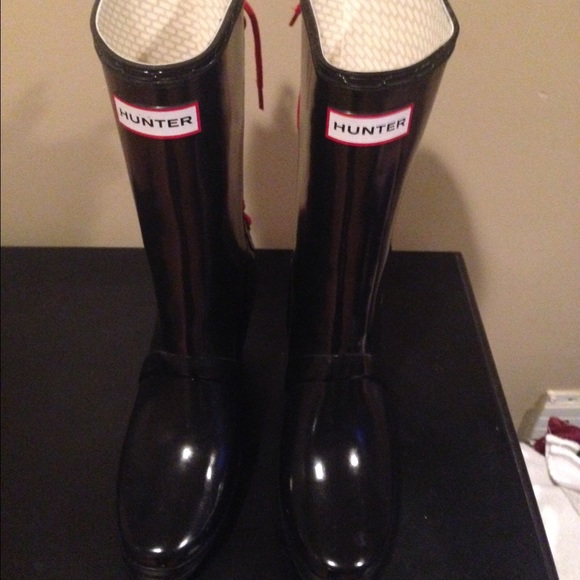 Hunter wedge back tie boots