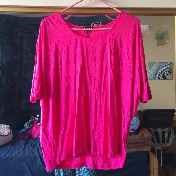 Casual pink top
