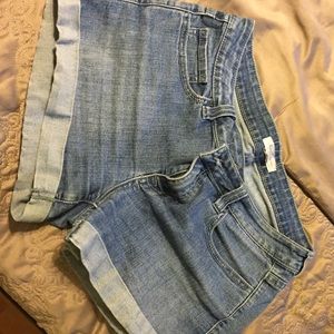 Cute Stretchy Jean shorts