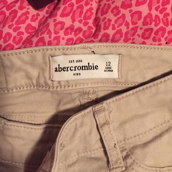 Khaki jeans