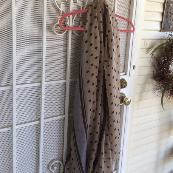 Steve Madden beautiful  scarf!
