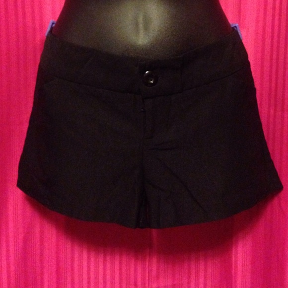 SZ Large BLK shorts