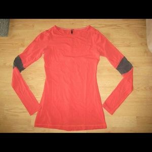 Lululemon  devotion tee size 8