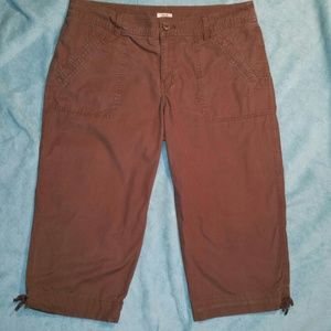 Brown khaki capris