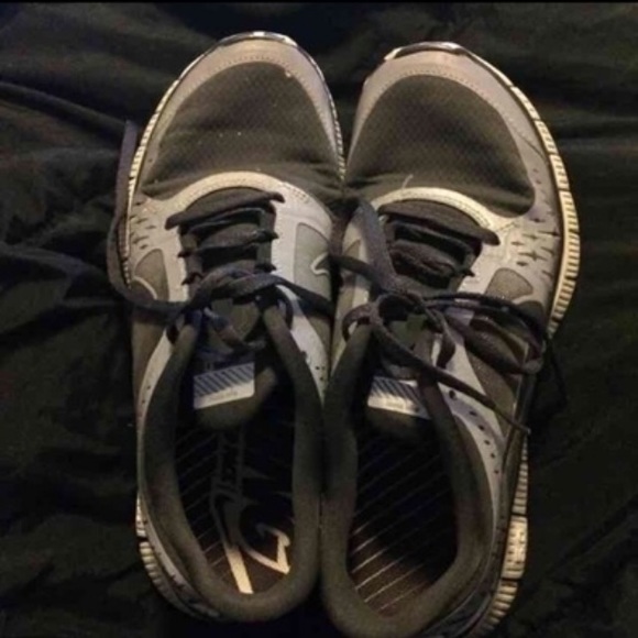 nike free runs