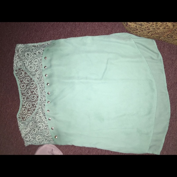 Size small t shirt with lace and design