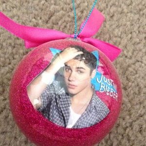 Justin Bieber Christmas ornament