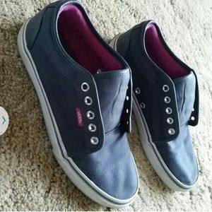 (RESERVED NOT FOR SALE) TRADED