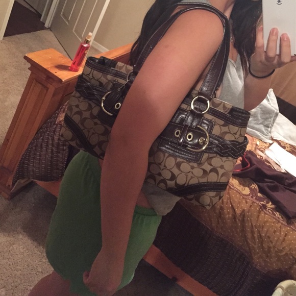 🎉BROWN COACH BAG! - Picture 3 of 4