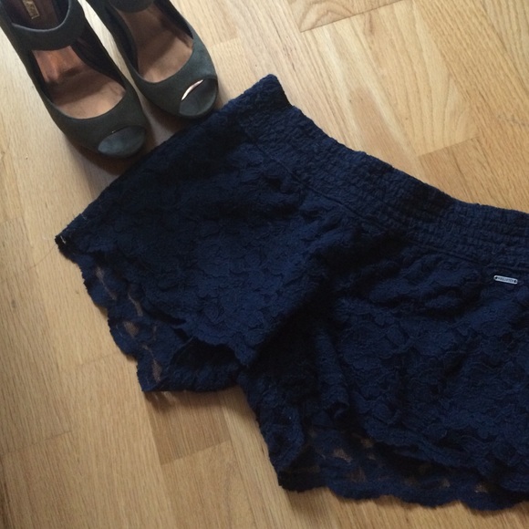 Hollister blue lace shorts