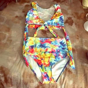2-piece bathing suit- high waisted bottoms!!