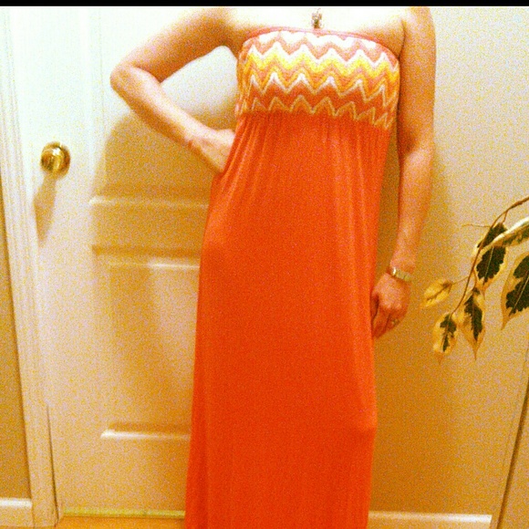 @pageofcups2013 Coral pink, orange and white maxi
