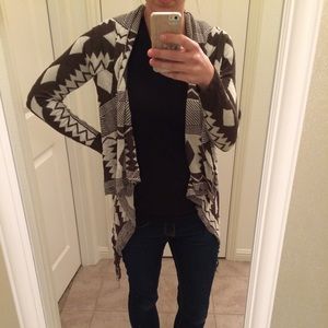 Mystree Aztec draped cardigan poncho