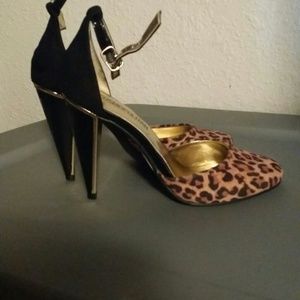 cosmopolitan heels size 7m