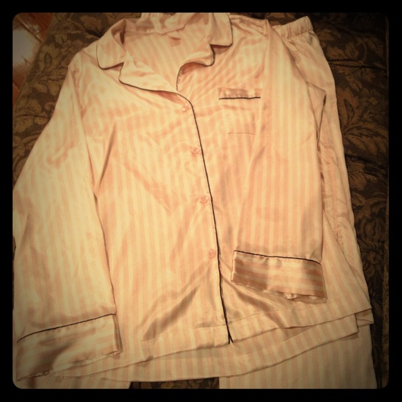Victoria's Secret small petite satin pj's
