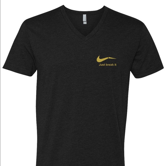 Nike just brake it v neck t shirt