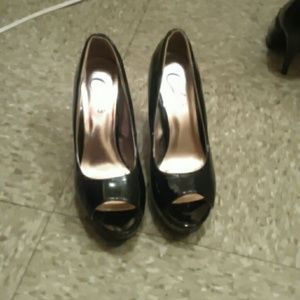 NEGOTIABLE PRICEOpen-Toed Heels