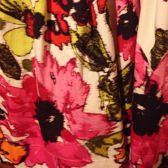 Dress - Picture 4 of 4