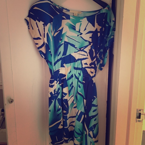 BLUE PATTERNED DRESS