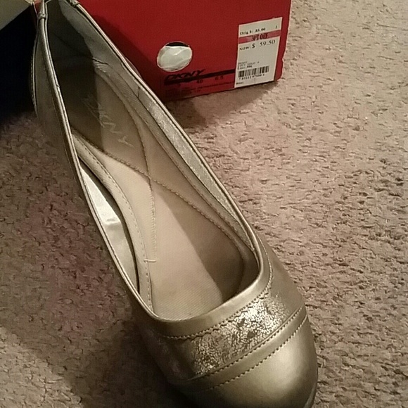 DKNY shoes
