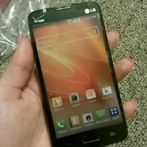 Brand new! !!! Verizon prepaid LG Optimus smartpho